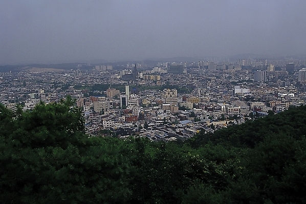 포토 JPG 주간 건축 나라 아시아 자연 산 서울 한국 풍경 빌딩 사람없음 야외 건물 하이앵글 도시풍경 고층빌딩 도시 도심 지명 국내포토 자연요소 건축물 뷰포인트 생태계 파일형식