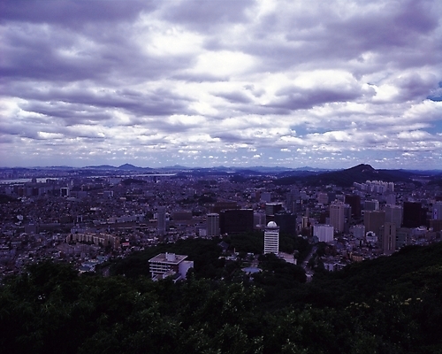 포토 JPG 주간 구름 나라 아시아 자연 하늘 서울 한국 풍경 빌딩 사람없음 야외 하이앵글 도시풍경 고층빌딩 도시 도심 빌딩숲 지명 국내포토 자연요소 뷰포인트 건물 생태계 파일형식