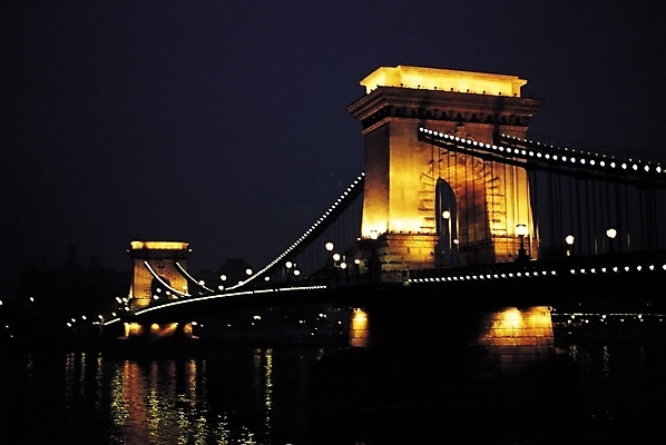 포토 JPG 해외풍경 야경 자연 조명 사람없음 야외 빛 강 도시풍경 어둠 도시 저녁 아치 가교 국내포토 해외 건축물 풍경 야간 생태계 파일형식 풍경_경치