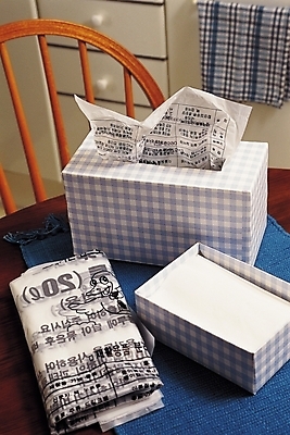 포토 JPG 시설물 건축 의자 식탁 아이디어 실내 사람없음 장식 인테리어 상자 주방 식탁보 오브젝트 쓰레기봉투 국내포토 건축물 디자인 가구 컨셉 탁자 봉투 내부 파일형식