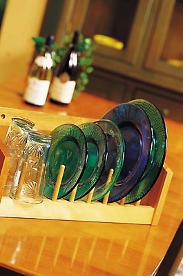 포토 JPG 식기 접시 웰빙 생활용품 식탁 탁자 주방용품 잔 실내 사람없음 아웃포커스 장식 컵 인테리어 반사 주방 병 오브젝트 그릇받침대 식기그릇 국내포토 그릇 디자인 가구 촬영기법 내부 받침대 파일형식