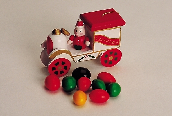 포토 JPG 기념일 음식 크리스마스 이벤트 사람없음 장식 인테리어 장난감 놀이용품 오브젝트 마차 초코볼 국내포토 디자인 교통수단 초콜릿 파일형식