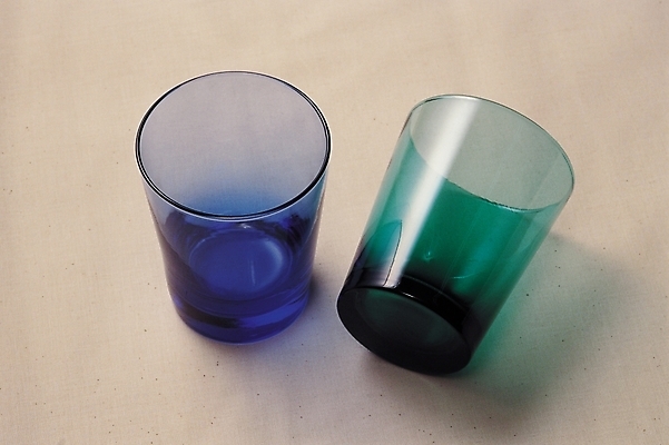 포토 JPG 생활용품 잔 근접촬영 사람없음 컵 두개 플라스틱 오브젝트 플라스틱컵 국내포토 식기 뷰포인트 2 재질 파일형식