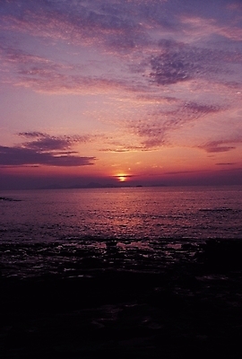 포토 JPG 구름 바다 자연현상 자연 하늘 풍경 사람없음 야외 태양 일출 노을 어둠 일몰 야간 저녁 국내포토 자연요소 생태계 파일형식