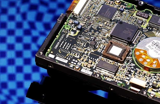 포토 JPG 스튜디오촬영 과학 백그라운드 사람없음 컴퓨터 컴퓨터용품 부속품 회로판 오브젝트 하이테크 반도체 산업재료 전자 컴퓨터부품 집적회로 콘덴서 국내포토 기술 실내 전자제품 파일형식