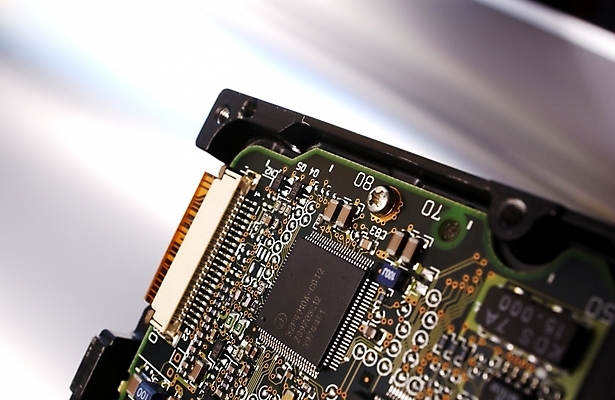 포토 JPG 스튜디오촬영 과학 백그라운드 사람없음 컴퓨터 컴퓨터용품 부속품 회로판 오브젝트 하이테크 반도체 산업재료 전자 컴퓨터부품 집적회로 콘덴서 국내포토 기술 실내 전자제품 파일형식