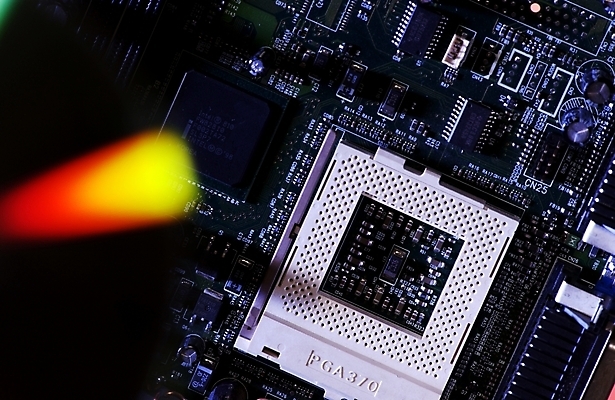 포토 JPG 스튜디오촬영 백그라운드 알림판 사람없음 컴퓨터 컴퓨터용품 사무용품 CD 회로판 전자 저장장치 컴퓨터부품 집적회로 콘덴서 국내포토 문구용품 실내 전자제품 부속품 오브젝트 파일형식