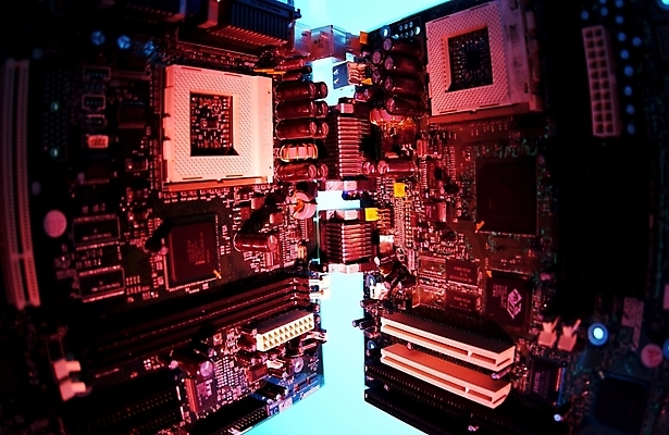 포토 JPG 스튜디오촬영 과학 백그라운드 알림판 사람없음 컴퓨터 컴퓨터용품 부속품 회로판 하이테크 반도체 산업재료 전자 컴퓨터부품 메인보드 집적회로 콘덴서 국내포토 기술 실내 전자제품 오브젝트 파일형식