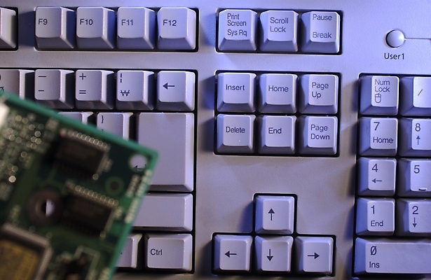 포토 JPG 스튜디오촬영 백그라운드 사람없음 컴퓨터 컴퓨터용품 사무용품 키보드 회로판 오브젝트 전자 컴퓨터부품 집적회로 국내포토 문구용품 실내 전자제품 부속품 파일형식