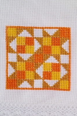 포토 JPG 스튜디오촬영 문양 패턴 도안 사람없음 직물 바늘 실 오브젝트 십자수 공단 십자수바늘 국내포토 무늬 실내 도구 파일형식