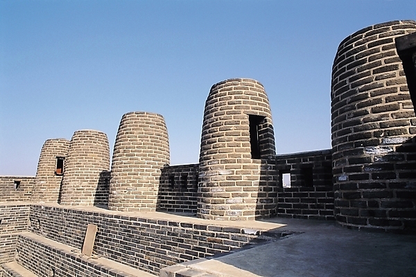 포토 JPG 주간 한국문화 한국전통 시설물 건축 고건축 유적 한국건축 하늘 유물 사람없음 야외 동양건축 문화재 성 성벽 성문 수원성 국내포토 자연요소 동양문화 전통 건축물 한국 파일형식 동양