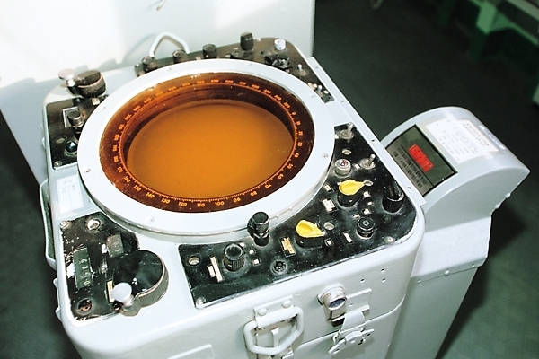 포토 JPG 과학 실내 실험기구 사람없음 기계 오브젝트 레이더 선박레이더 국내포토 내부 파일형식