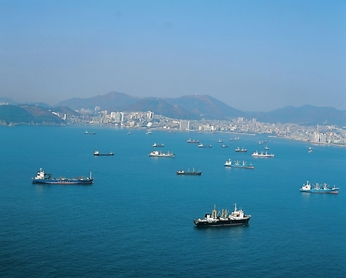 포토 JPG 주간 산업 바다 섬 교통 수상교통 자연 하늘 어업 풍경 사람없음 야외 항구 어선 고깃배 선박 국내포토 자연요소 교통수단 배_교통 교통시설 생태계 파일형식