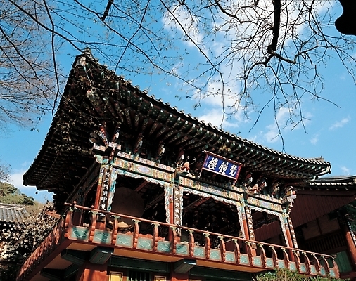 포토 JPG 주간 한국문화 한국전통 전통 문양 시설물 건축 종교 로우앵글 고건축 무늬 불교 한국건축 종교건축 한국 사람없음 야외 전통무늬 동양건축 문화재 사찰 처마 금당사 월정사 국내포토 자연요소 동양문화 건축물 아시아 뷰포인트 전라북도 평창 파일형식 동양