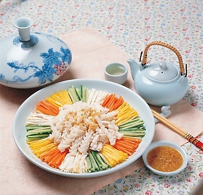 포토 JPG 한국문화 한국전통 한식 음식 채소 술잔 젓가락 주류 한국 실내 요리 사람없음 회 안주 오징어 갑오징어 생채 술상 오징어회 정종 국내포토 동양문화 전통 아시아 음료 잔 연체동물 수저 내부 수중동물 파일형식