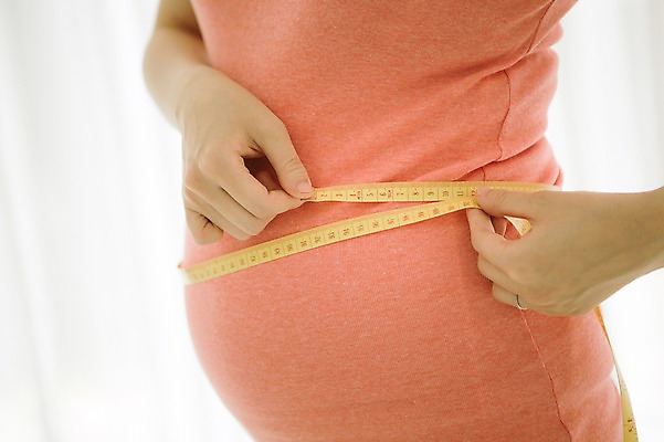 포토 JPG 스튜디오촬영 여자 엄마 실내 줄자 한명 서기 들기 상반신 옆모습 30대 희망 임산부 한국인 측정 준비 설레임 복부 성인여자만 성인여자한명만 장년여자한명만 국내포토 1 감정 뷰포인트 가족 모션 자 사람 동양인 내부 신체부위 장년 임신 여자만 여자한명만 장년여자만 성인만 파일형식