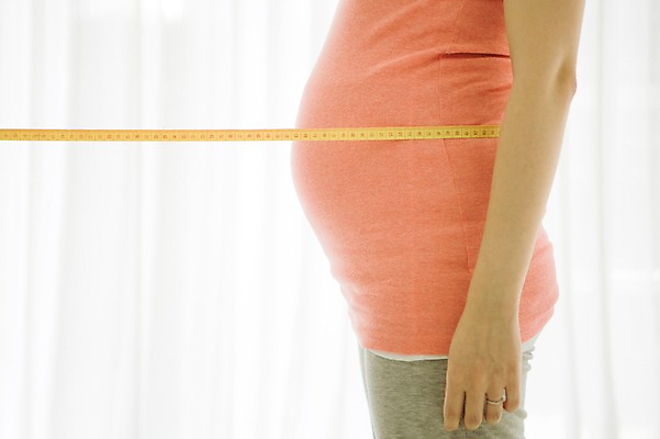 포토 JPG 스튜디오촬영 여자 엄마 실내 줄자 한명 서기 들기 상반신 옆모습 30대 희망 임산부 한국인 측정 준비 설레임 복부 성인여자만 성인여자한명만 장년여자한명만 국내포토 1 감정 뷰포인트 가족 모션 자 사람 동양인 내부 신체부위 장년 임신 여자만 여자한명만 장년여자만 성인만 파일형식