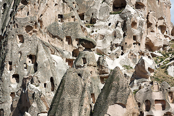 포토 JPG 해외이미지 전통 아시아 여행 건축양식 자연 산 요정 카파도키아 굴뚝 풍경 사람없음 야외 여름 교회 계곡 놀람 트래킹 절벽 바위 시골 역사 동굴 재산 언덕 즐거움 화산 장면 암초 칠면조 랜드마크 순례 해외202004 튀르키예 해외포토 계절 건축 감정 나라 종교건축 조류 레저 표정 건물 금융 돌_바위 생태계 파일형식 이미지허브