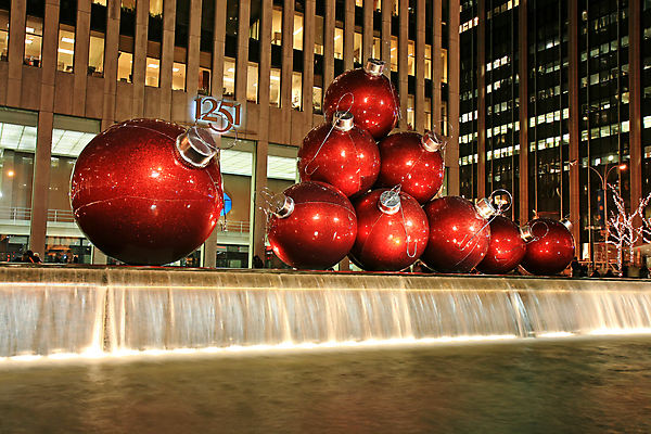 포토 JPG 해외이미지 나무 계절 음악 크리스마스 겨울 비즈니스 공 휴가 전등 새로움 새해 기념 사람없음 건물 장식 빨간색 물 금융 빛 사무실 미국 축하 도시 업무 센터 사과 야간 저녁 큼 분수 라디오 네온 마법 맨해튼 옛날 해외202004 해외포토 자연요소 식물 건축물 기념일 컬러 컨셉 북아메리카 과일 문화예술 조명 경제 전자제품 작업 크기 뉴욕 파일형식 이미지허브