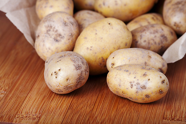 포토 JPG 해외이미지 잡화 종이 음식 채소 가방 감자 요리 사람없음 목재 갈색 잡기 유기농 자루 성분 생식 채식주의자 해외202004 해외포토 나무 웰빙 컬러 재료 모션 채식 파일형식 이미지허브