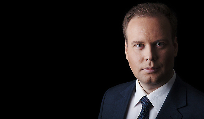 포토 JPG 해외이미지 모델 남자 얼굴 백그라운드 비즈니스 검은배경 넥타이 노동자 한명 사람 정장 성인 유행 검은색 힘 비즈니스맨 자신감 종업원 스마트 만족 긍정 잭 경영 고립 변기통 심각 지능 스타일 해외202004 해외포토 직업 1 잡화 옷 감정 컬러 컨셉 신체부위 직장인 파일형식 이미지허브