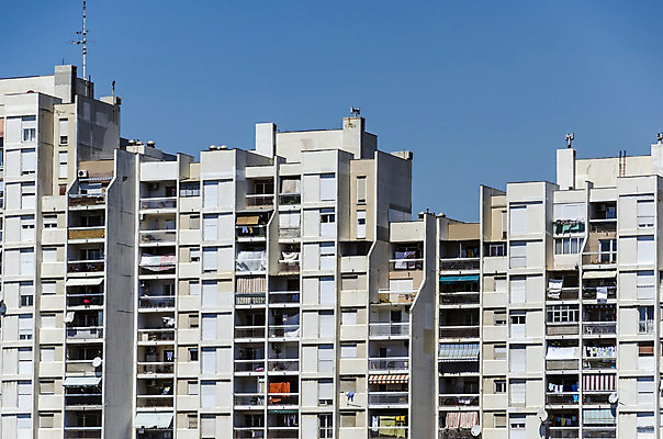 포토 JPG 해외이미지 외관 건축양식 하늘 부동산 아파트 주택 사람없음 야외 건물 파란색 고층빌딩 블록 도시 재산 큼 콘도 타운 리빙 이웃 대여 개발 렌탈 콘크리트 많음 해외202004 해외포토 건축물 건축 컬러 컨셉 숙소 빌딩 금융 크기 파일형식 이미지허브