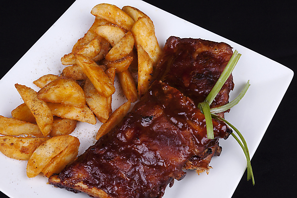 포토 JPG 해외이미지 접시 어린이 음식 감자 건강 육류 돼지고기 사람없음 옆모습 식사 저녁식사 소고기 튀김 붓 맛 그릴 바비큐 자르기 먹기 훈제 바비큐립 점심식사 신발장 채식주의자 해외202004 해외포토 식기 뷰포인트 컨셉 채소 식재료 모션 주방용품 사람 채식 파일형식 이미지허브