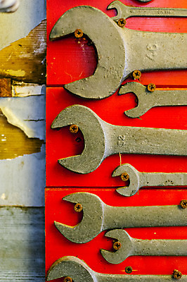 포토 JPG 해외이미지 영어 산업 백그라운드 자동차 열쇠 사람없음 빨간색 사무실 금속 장비 수확 기구 공구 스패너 업무 기술자 수리 철 심볼 오브젝트 서비스 부식 복고 정비공 조절 유지 고립 옛날 조작 중고 철강 해외202004 해외포토 직업 문자 육상교통 컬러 농업 비즈니스 재질 도구 작업 파일형식 이미지허브