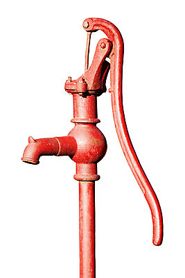 포토 JPG 해외이미지 사람없음 빨간색 물 갈색 노란색 맑음 봄 황금 탱크 호스 빗물 펌프 옛날 조작 해외202004 해외포토 자연요소 계절 컬러 날씨 비_날씨 파일형식 이미지허브