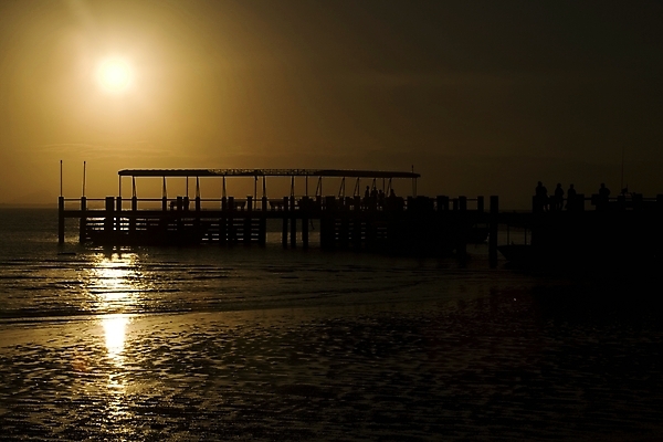 포토 JPG 해외이미지 실루엣 오렌지 사람없음 물 태양 검은색 일몰 해외202004 해외포토 자연요소 컬러 과일 촬영기법 노을 파일형식 이미지허브