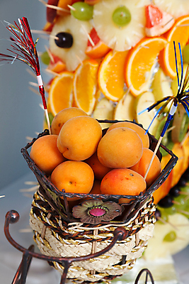 포토 JPG 해외이미지 라이프스타일 접시 음식 결혼 크리스마스 오렌지 과일 포도 휴가 수박 쟁반 건강 키위 사람없음 초록색 소풍 파티 식당 저녁식사 신선 아침식사 사과 먹기 레몬 서비스 상쾌 올리브 이쑤시개 점심식사 뷔페 숙성 개조 해외202004 해외포토 식기 기념일 열매 감정 컬러 모션 이벤트 생활 야외활동 상점 식사 파일형식 이미지허브