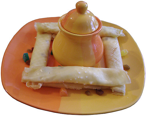 포토 JPG 해외이미지 접시 음식 디저트 사람없음 쌓기 식탁보 맛 냄비 민트 흰배경 서빙 팬케이크 폭식 건포도 고립 식욕 영양분 해외202004 해외포토 식기 백그라운드 컨셉 모션 포도 케이크 흰색 솥 허브 건과일 파일형식 이미지허브