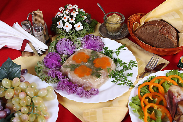 포토 JPG 해외이미지 전통 접시 음식 조각 잎 토마토 채소 재료 감자 건강 육류 돼지고기 사람없음 장식 빨간색 초록색 주방 저녁식사 샐러드 소고기 흰색 신선 먹기 향신료 메뉴 준비 냅킨 후추 점심식사 송아지고기 해외202004 해외포토 식물 식기 컬러 식재료 모션 식사 향미료 파일형식 이미지허브