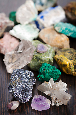 포토 JPG 해외이미지 산업 사람없음 세트 금속 바위 크리스탈 보석 발굴 내추럴 지질학 해외202004 해외포토 교육 재질 돌_바위 광석 파일형식 이미지허브