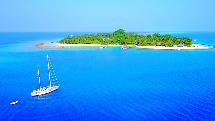 포토 JPG 해외이미지 바다 섬 여행 백그라운드 요트 자연 하늘 낚시 휴가 항해 안테나 풍경 사람없음 물 여름 파란색 모래사장 맑음 흰색 보트 크루즈 모래언덕 속도 석호 몰디브 드론 터키석 파라다이스 해외202004 해외포토 자연요소 계절 아시아 컬러 배_교통 통신 레저 날씨 보석 언덕 생태계 파일형식 이미지허브