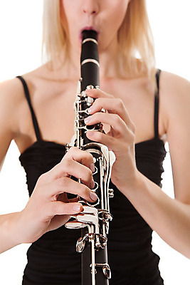 포토 JPG 해외이미지 백인 1 손 여자 교육 음악 백그라운드 놀이 수업 열쇠 관리 한명 사람 이벤트 옆모습 10대 유행 검은색 쪽지 소리 공연 음악가 기구 잡기 닫기 언론 뮤지컬 타격 유일 해외202004 해외포토 서양인 직업 뷰포인트 컬러 모션 청소년 문화예술 신체부위 파일형식 이미지허브