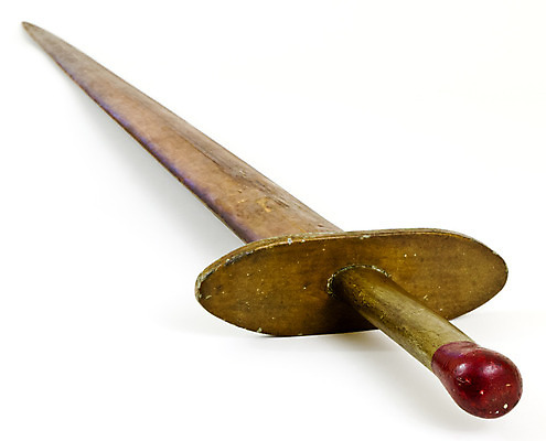 포토 JPG 해외이미지 무기 사람없음 목재 수확 칼날 칼 극장 연습 단검 연극 옛날 해외202004 해외포토 나무 농업 재료 문화예술 검 파일형식 이미지허브