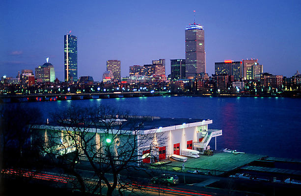 포토 JPG 해외이미지 호수 겨울 건축양식 하늘 전등 잉글랜드 새로움 사람없음 건물 빨간색 물 파란색 강 도시풍경 컬러풀 사무실 반사 일출 탑 고층빌딩 미국 황혼 일몰 새벽 도시 만 야간 저녁 대학교 노젓기 타운 스카이라인 덩어리 해외202004 해외포토 자연요소 건축물 계절 건축 컬러 컨셉 북아메리카 비즈니스 학교 모션 조명 영국 풍경 빌딩 노을 밤 파일형식 이미지허브