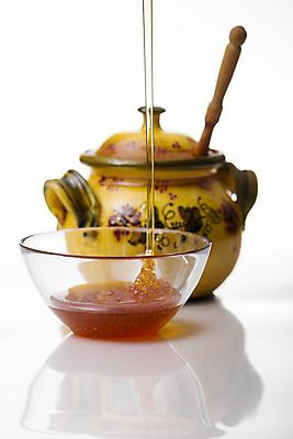 포토 JPG 해외이미지 음식 백그라운드 오렌지 유리 건강 여러명 사람없음 반사 갈색 노란색 중국 머그컵 흰색 항아리 투명 액체 개울 황금 붓기 달콤 국자 향 꿀 수공예 내추럴 백자 핸드메이드 해외202004 해외포토 아시아 컬러 다수 과일 모션 재질 주방용품 사람 컵 강 도자기 맛 공예 파일형식 이미지허브