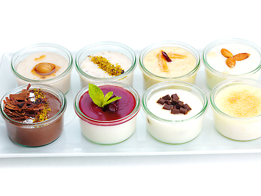 포토 JPG 해외이미지 쟁반 실내 종류 사람없음 여러개 다양 흰배경 푸딩 해외202004 해외포토 다수 백그라운드 디저트 내부 흰색 파일형식 이미지허브