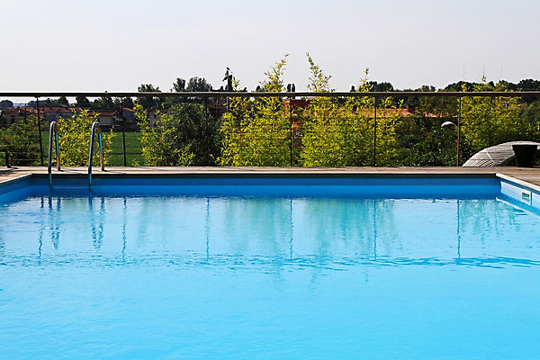 포토 JPG 해외이미지 외관 스포츠 사람없음 야외 물 파란색 수영 스파 투명 옥상 해외202004 해외포토 자연요소 컬러 수상스포츠 파일형식 이미지허브