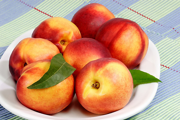 포토 JPG 해외이미지 식기 접시 음식 다이어트 과일 자연 건강 사람없음 빨간색 신선 먹기 상쾌 복숭아 숙성 천도복숭아 해외202004 해외포토 감정 컬러 모션 생태계 파일형식 이미지허브