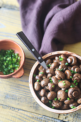 포토 JPG 해외이미지 음식 채소 양파 건강 마늘 요리 사람없음 목재 초록색 갈색 쌓기 숟가락 버섯 튀김 시골 직물 도자기 그룹 사발 닫기 그릴 굽기 컵받침 유기농 냅킨 파 대두 식초 진통제 핸드메이드 많음 해외202004 해외포토 나무 웰빙 컬러 컨셉 재료 모션 주방용품 수저 약 사기그릇 구이 받침대 파일형식 이미지허브