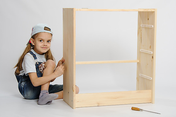 포토 JPG 해외이미지 옷 가구 한명 목재 사무실 도구 나사 아기 장롱 쓰레기 만들기 국회 조립 설치 해외202004 해외포토 나무 1 생활용품 비즈니스 재료 모션 사람 공구 파일형식 이미지허브