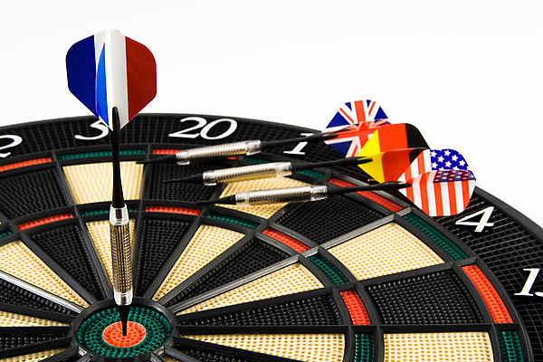 포토 JPG 해외이미지 스포츠 백그라운드 컨셉 비즈니스 성공 화살 취미 사람없음 빨간색 초록색 파란색 검은색 경쟁 게임 흰색 깃발 우승 바 원형 센터 목표 다트판 다트 황소 슛 양궁 조준 점수 고립 골 승자 염원 완벽 필승 정확 해외202004 해외포토 도형 컬러 놀이 최고 소 파일형식 이미지허브