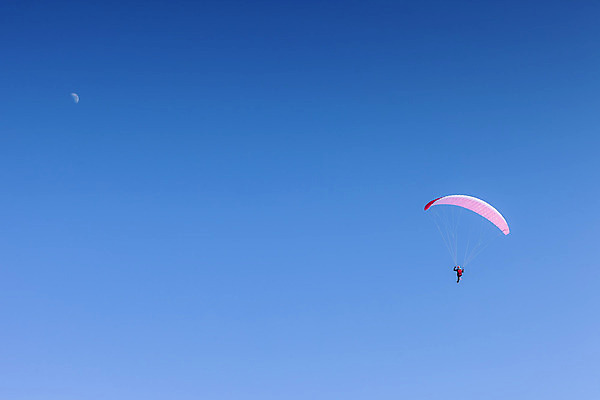 포토 JPG 해외이미지 스포츠 날개 교통시설 하늘 풍경 취미 사람없음 파란색 태양 노란색 달 위험 번개 파일럿 언덕 속도 만족 해외202004 해외포토 자연요소 직업 감정 컬러 교통 컨셉 날씨 시설 파일형식 이미지허브