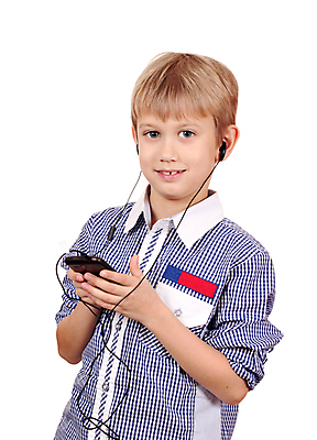 포토 JPG 해외이미지 백인 행복 어린이 음악 한명 미소 사람 소년 스마트폰 핸드폰 청춘 헤드폰 소리 기쁨 듣기 흰색 표현 달콤 긍정 리듬 플레이어 해외202004 해외포토 서양인 1 남자 감정 컬러 음향기기 컨셉 모션 문화예술 표정 전자제품 스마트기기 맛 파일형식 이미지허브