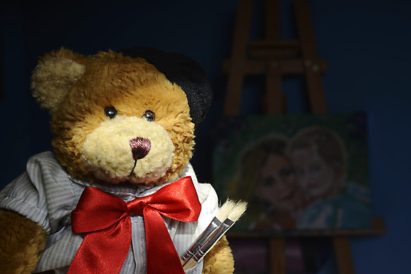 포토 JPG 해외이미지 디자인 종이 백그라운드 컨셉 곰 포옹 미술 앉기 사람없음 컬러풀 장난감 유행 우주 페인트 곰인형 아기 붓 신용카드 생일 작음 디자이너 모피 싱글 그림 예술가 화가 부드러움 솜털 장인 바보 해외202004 해외포토 동물 직업 기념일 인형 컬러 포유류 안기 모션 문화예술 사람 금융 감각 크기 파일형식 이미지허브