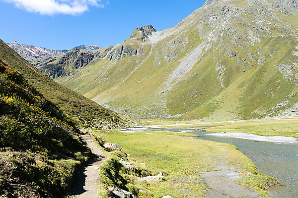 포토 JPG 해외이미지 여행 휴가 산 사람없음 초록색 트래킹 하이킹 오스트리아 언덕 해외202004 해외포토 유럽 컬러 레저 파일형식 이미지허브