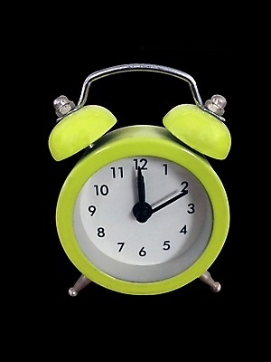 포토 JPG 해외이미지 시계 사람없음 초록색 시간 클래식 공포 해외202004 해외포토 컬러 컨셉 파일형식 이미지허브